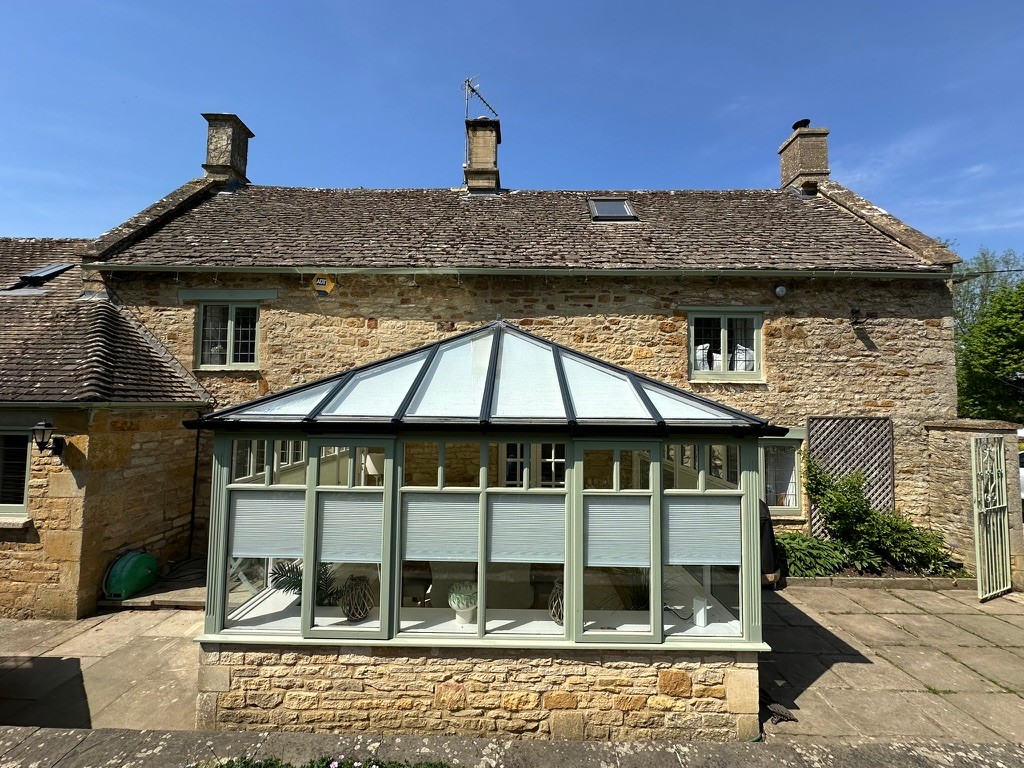 Conservatory at the rear of Glebe Cottage, Bledington, Oxfordshire